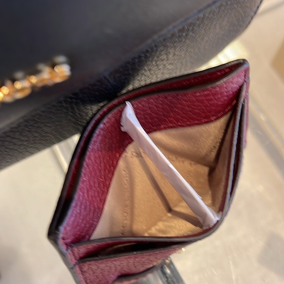 MICHAEL KORS
Reed Large Pebbled Leather Card Holder Case
Dark Cherry 
NWT - Picture 13 of 16